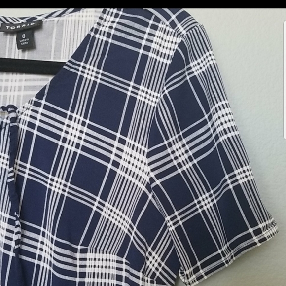 Torrid Preppy challis plaid lace up short sleeve dress large - Picture 4 of 8